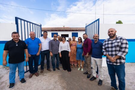 Prefeitura de Eunápolis reativa Escola Municipal Renascer e entrega requalificação da unidade 12