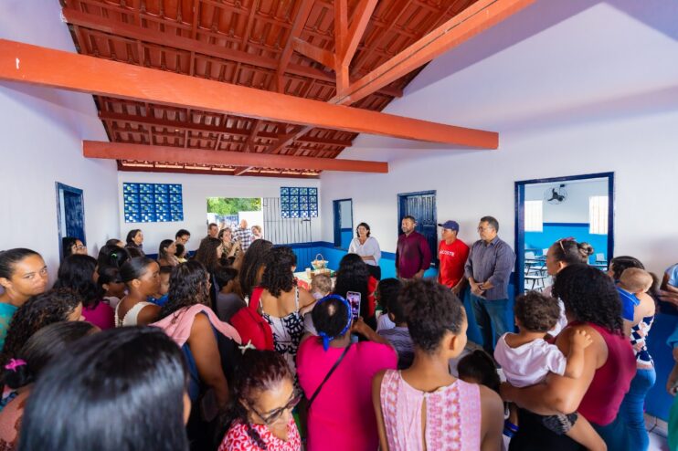 Prefeitura de Eunápolis reativa Escola Municipal Renascer e entrega requalificação da unidade 13
