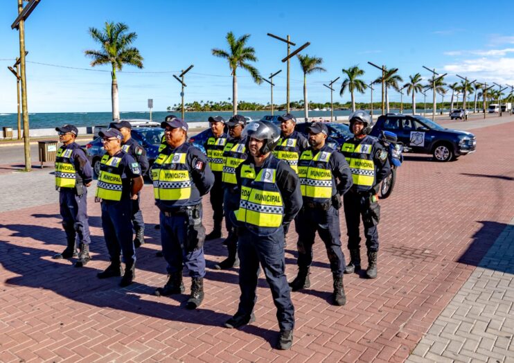 Apoio da Guarda Civil Municipal e CAF reforça ordenamento do trânsito em Porto Seguro 20