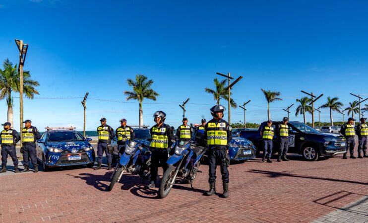 Apoio da Guarda Civil Municipal e CAF reforça ordenamento do trânsito em Porto Seguro 17