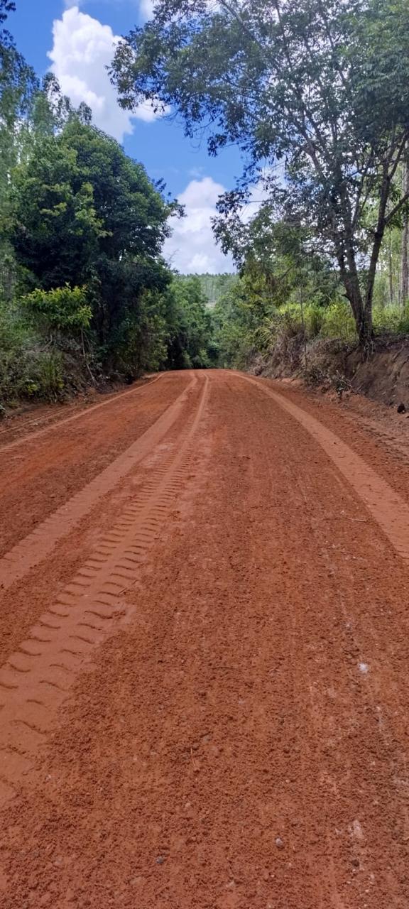 Prefeitura de Porto Seguro realiza manutenção das estradas vicinais no Litoral Sul 11