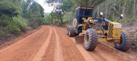 Prefeitura de Porto Seguro realiza manutenção das estradas vicinais no Litoral Sul 4