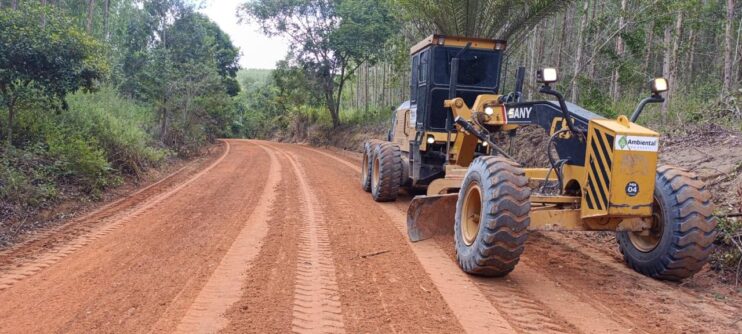 Prefeitura de Porto Seguro realiza manutenção das estradas vicinais no Litoral Sul 8
