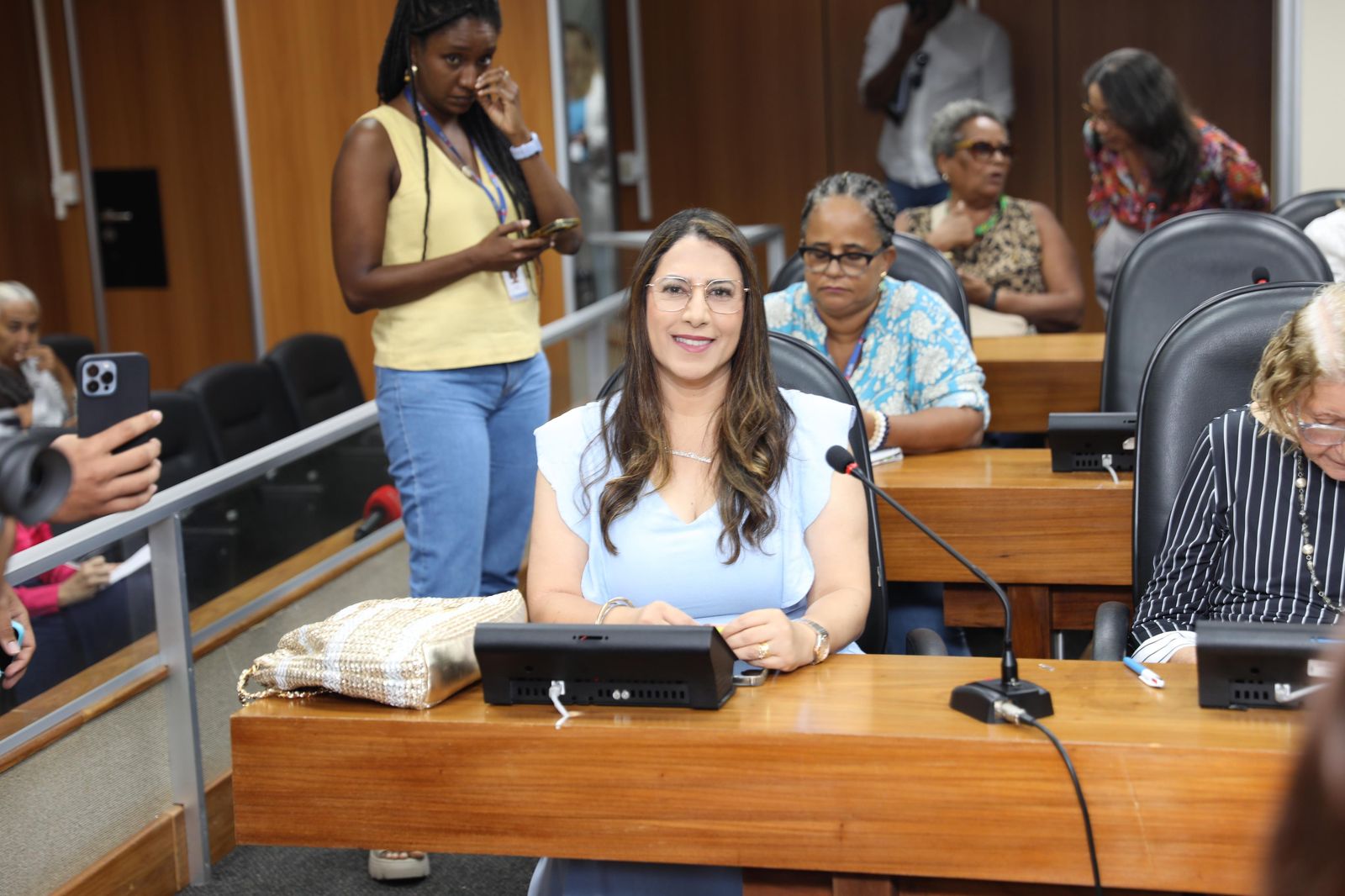 Projeto de Lei da Deputada Cláudia Oliveira de Combate à Endometriose é Aprovado na Bahia 5