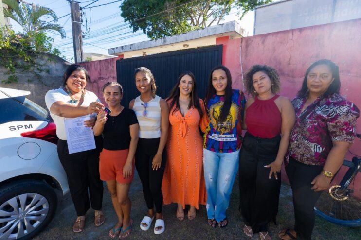 Deputada Cláudia Oliveira entrega veículo ao CRAM de Santa Cruz Cabrália para reforçar atendimento às mulheres 13