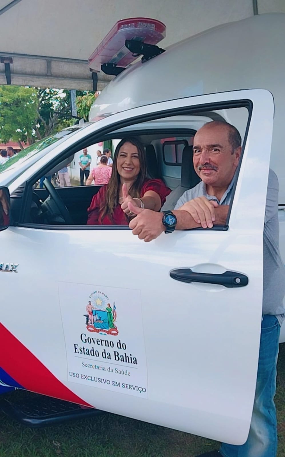 Deputada Cláudia Oliveira entrega nova ambulância para Belmonte 6