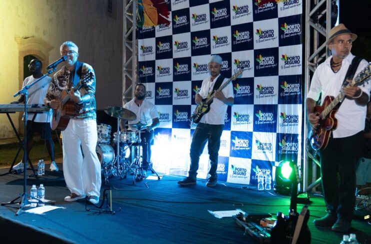 Prefeitura encerra Salão de Artes de Porto Seguro com premiação e música 29