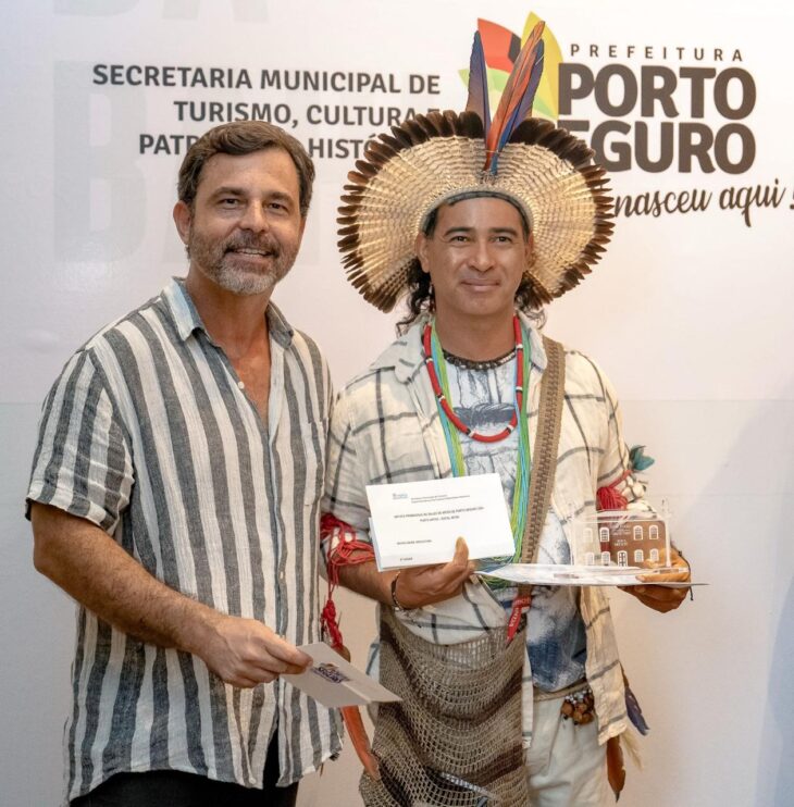Prefeitura encerra Salão de Artes de Porto Seguro com premiação e música 15