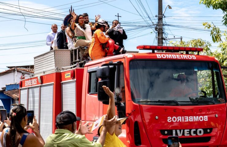 Aniversário do Brasil é comemorado com chegada da Cruz da Primeira Missa 18