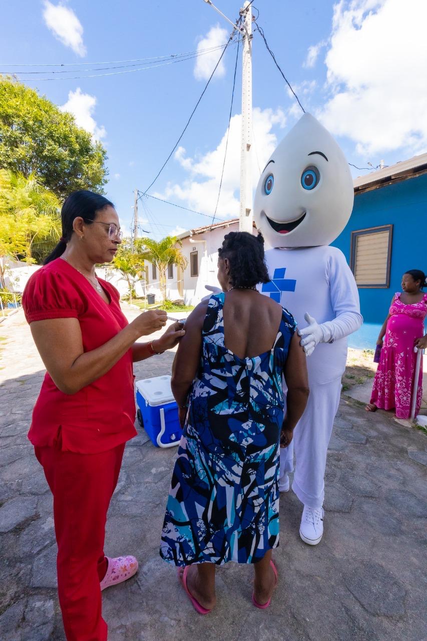 Campanha de vacinação contra influenza chega às comunidades rurais de Eunápolis 5