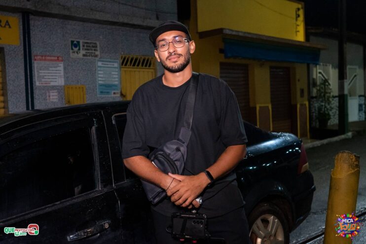 Segunda noite do Mica Folia 2025 é marcada por show de Filhos de Jorge e arrastão com Igor Kannário 278