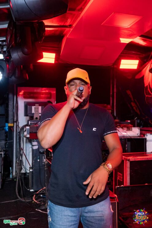 Segunda noite do Mica Folia 2025 é marcada por show de Filhos de Jorge e arrastão com Igor Kannário 329