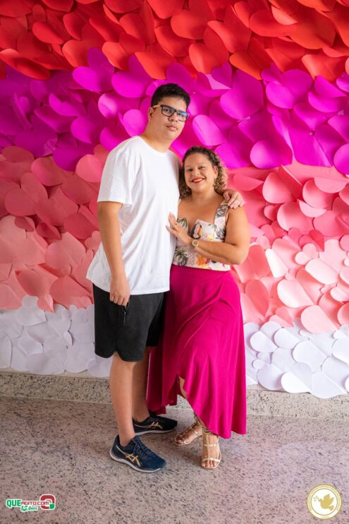 Homenagem às Mães: Uma Celebração de Amor e União na Loja Maçônica Obreiros de Eunápolis 159