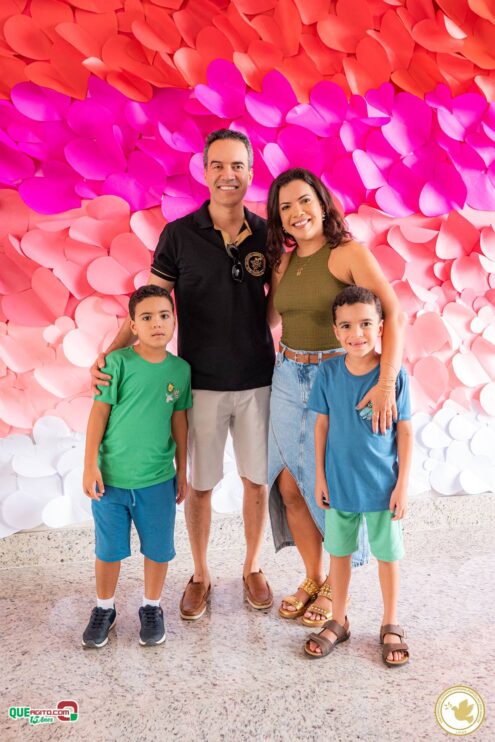 Homenagem às Mães: Uma Celebração de Amor e União na Loja Maçônica Obreiros de Eunápolis 176