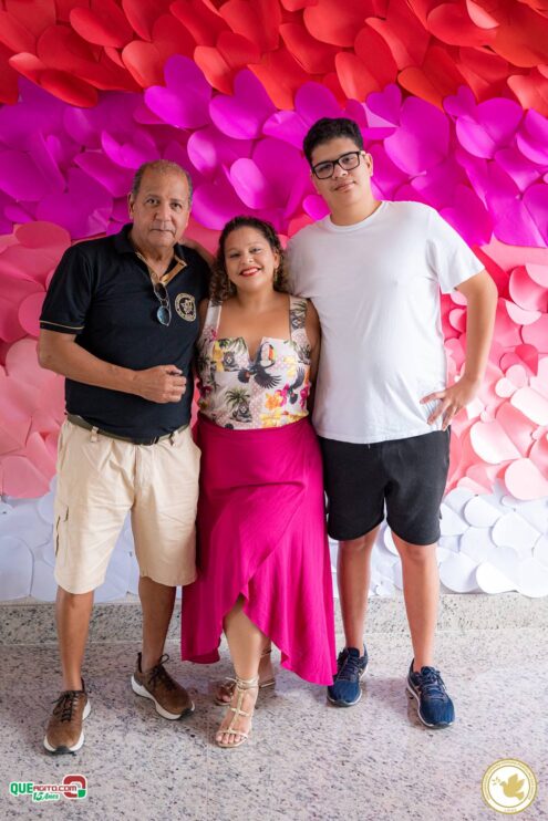 Homenagem às Mães: Uma Celebração de Amor e União na Loja Maçônica Obreiros de Eunápolis 198