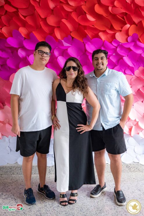 Homenagem às Mães: Uma Celebração de Amor e União na Loja Maçônica Obreiros de Eunápolis 203