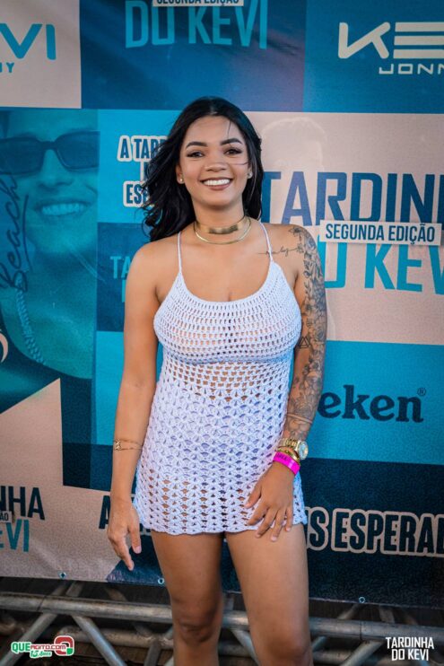 Tardinha do Kevi Jonny atrai fãs de toda a região e lota a Cabana Área Beach 99