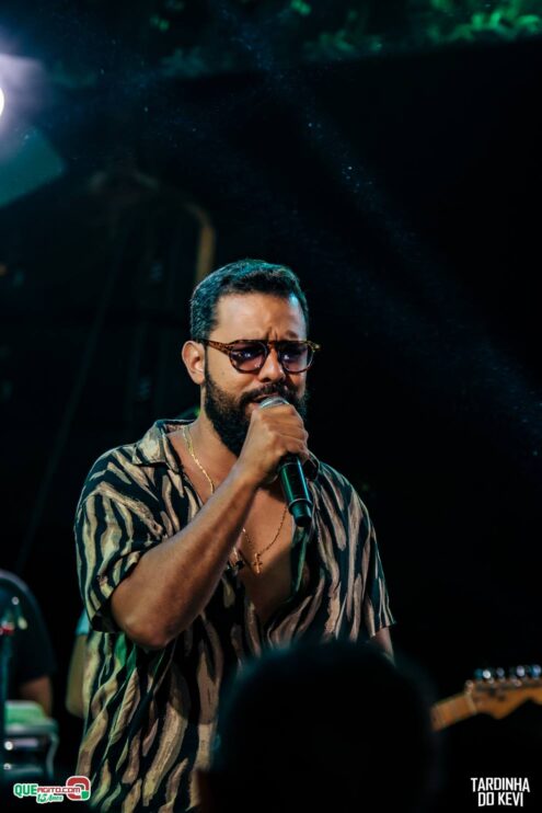 Tardinha do Kevi Jonny atrai fãs de toda a região e lota a Cabana Área Beach 225