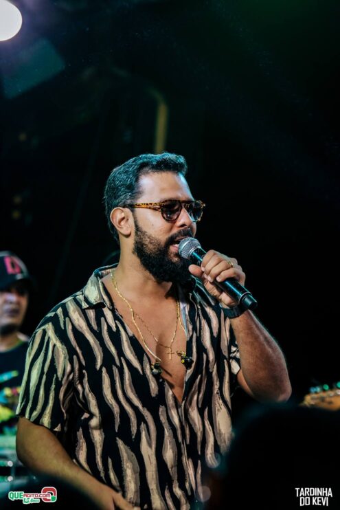 Tardinha do Kevi Jonny atrai fãs de toda a região e lota a Cabana Área Beach 227
