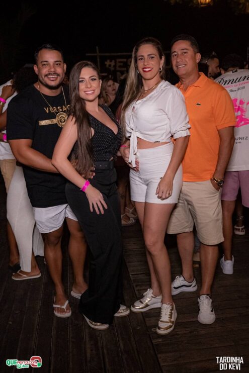 Tardinha do Kevi Jonny atrai fãs de toda a região e lota a Cabana Área Beach 312