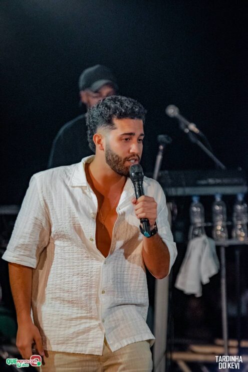 Tardinha do Kevi Jonny atrai fãs de toda a região e lota a Cabana Área Beach 492