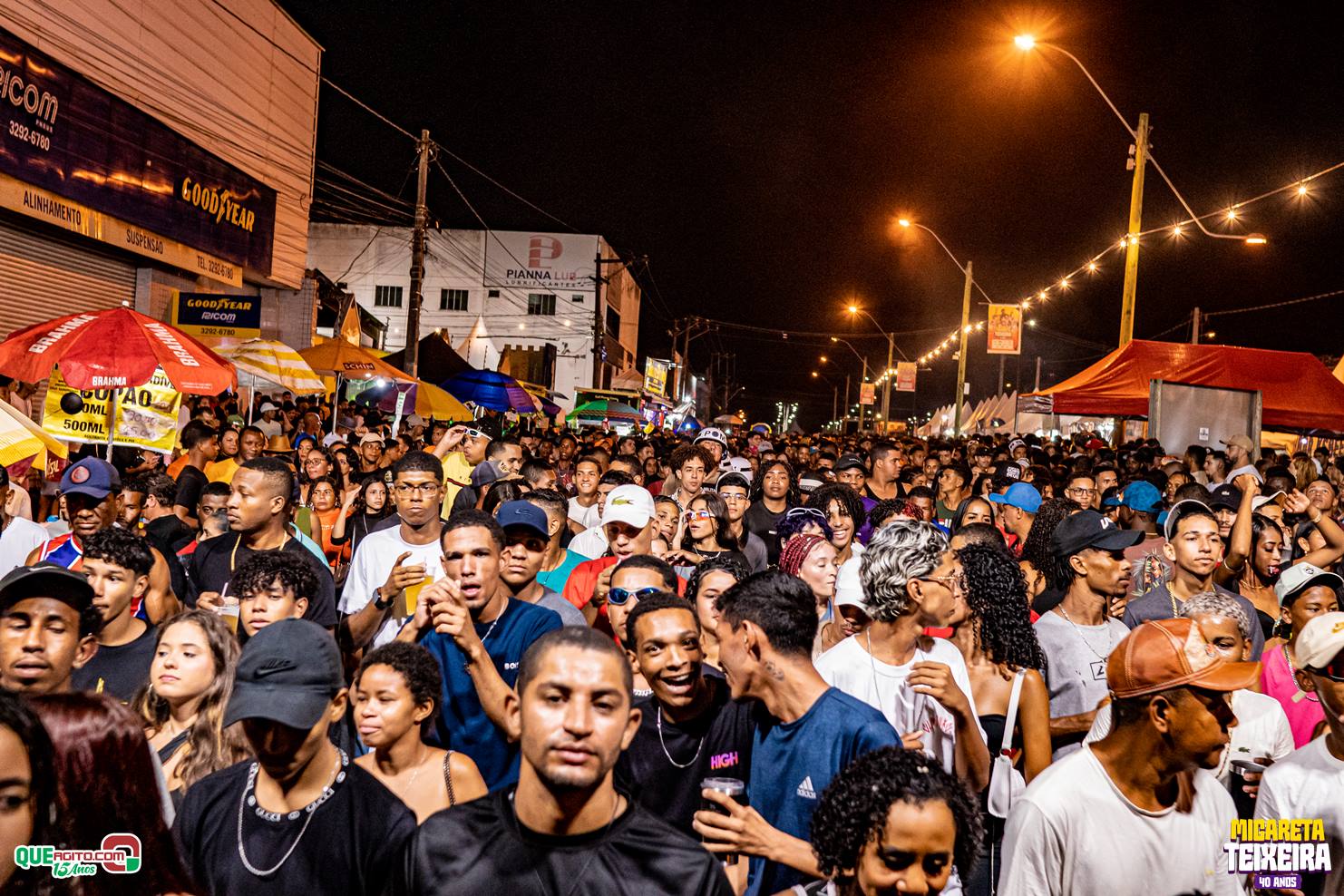 Cheiro de Amor e Durval Lélys animam a segunda noite da Micareta Teixeira 40 anos 14