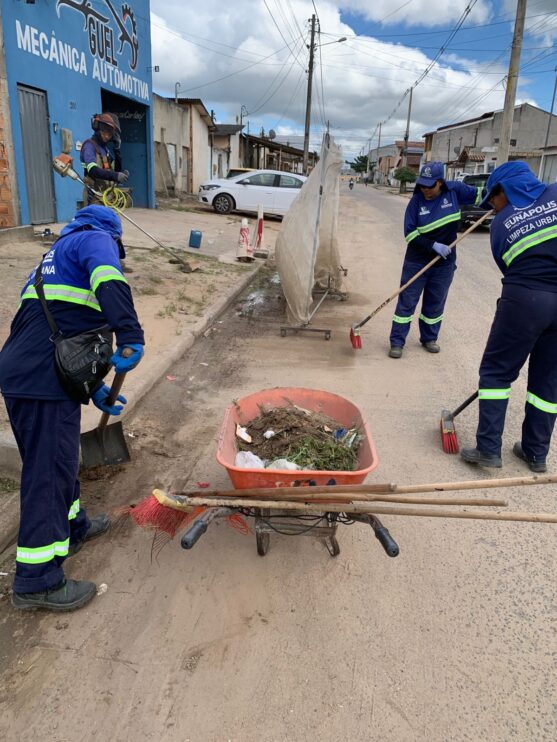 Ações de combate à dengue seguem intensificadas em Eunápolis; mutirão é realizado no bairro Juca Rosa 17