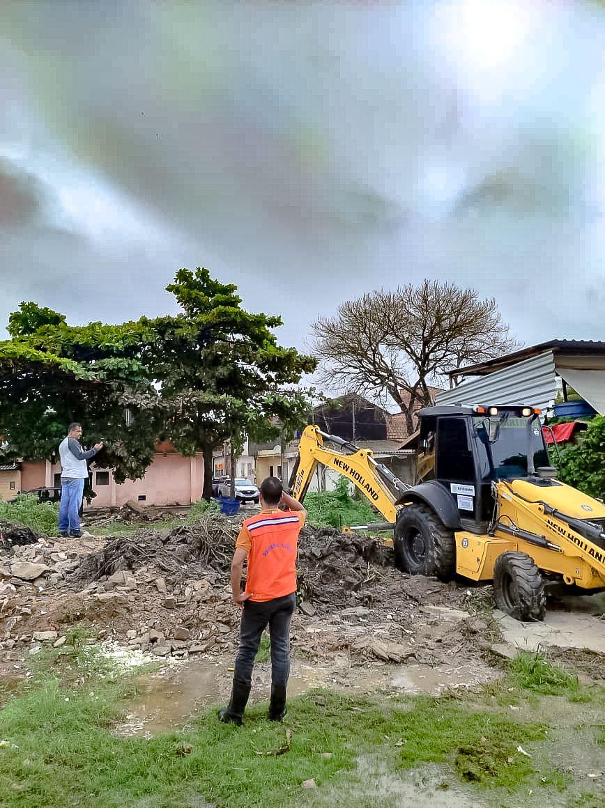 Prefeitura de Porto Seguro dá resposta rápida às ocorrências e famílias afetadas pelas fortes chuvas no município 6