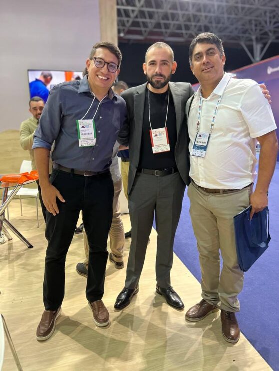 Grupo DSC e D’Minas Segurança representam o Vale do Jequitinhonha no maior evento municipalista do Brasil 14