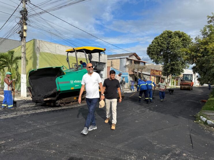 Prefeito Robério vistoria obras em vários pontos da cidade neste sábado (10), em Eunápolis 17