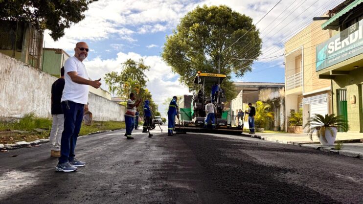 Prefeito Robério vistoria obras em vários pontos da cidade neste sábado (10), em Eunápolis 13