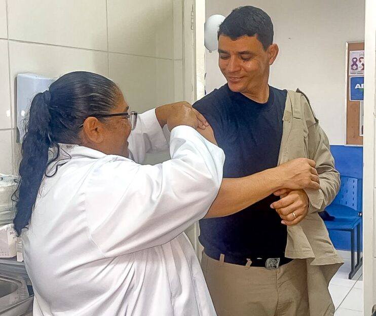 Porto Seguro se mobiliza no Dia D de Vacinação contra a Influenza e reforça compromisso com a saúde 16
