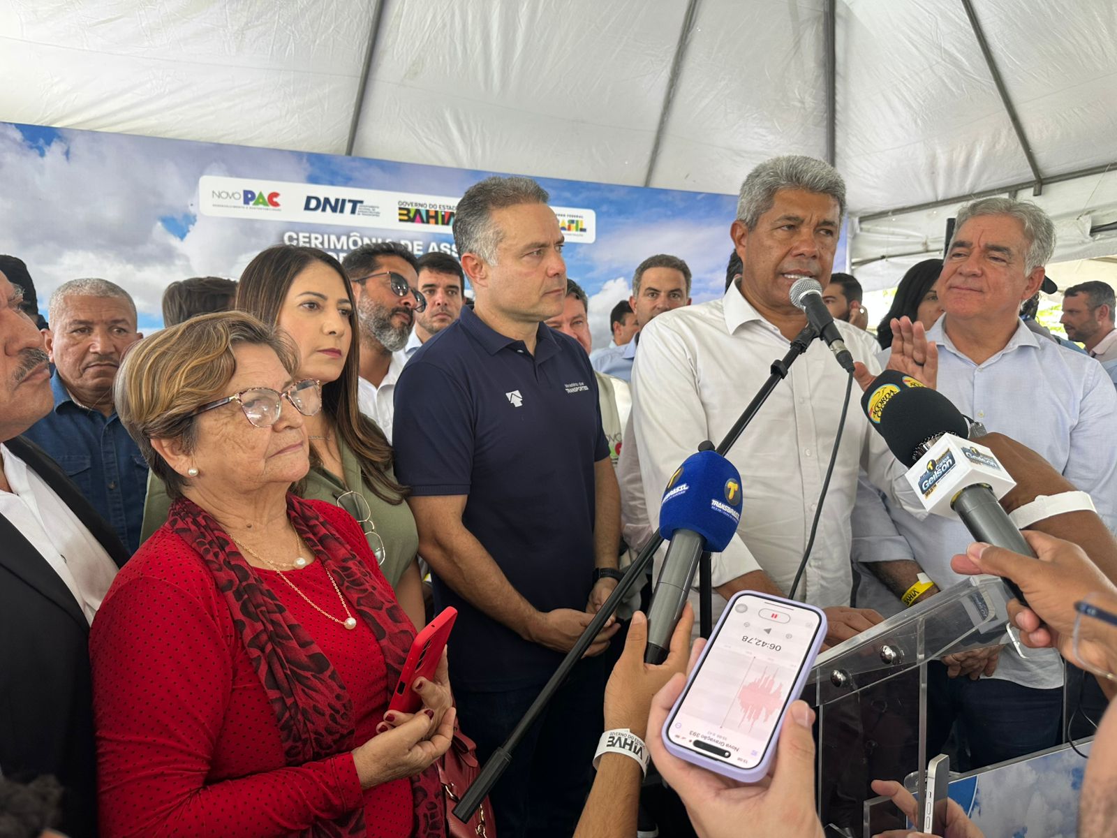 Deputada Cláudia Oliveira cobra soluções para a ponte sobre o Rio Jequitinhonha em encontro com o ministro dos Transportes 6