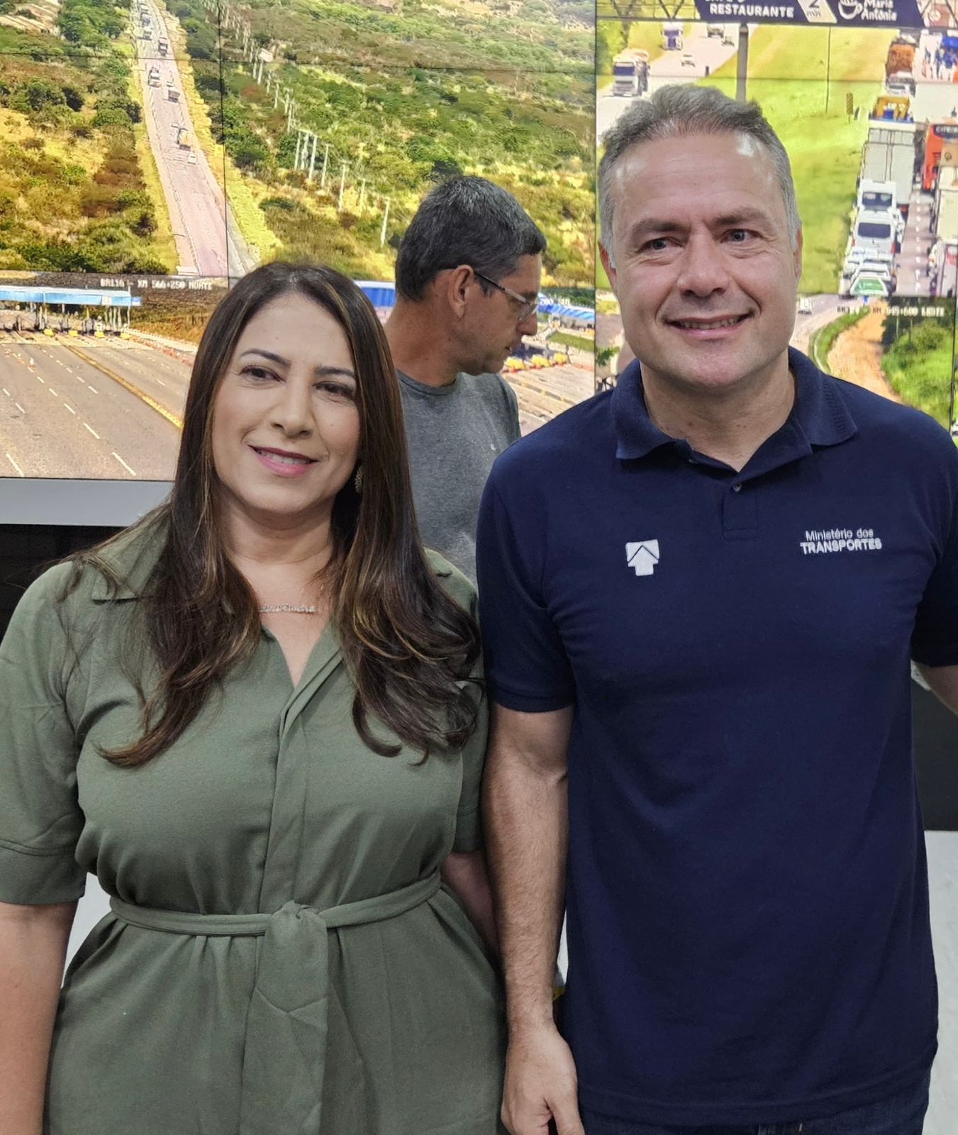 Deputada Cláudia Oliveira cobra soluções para a ponte sobre o Rio Jequitinhonha em encontro com o ministro dos Transportes 7