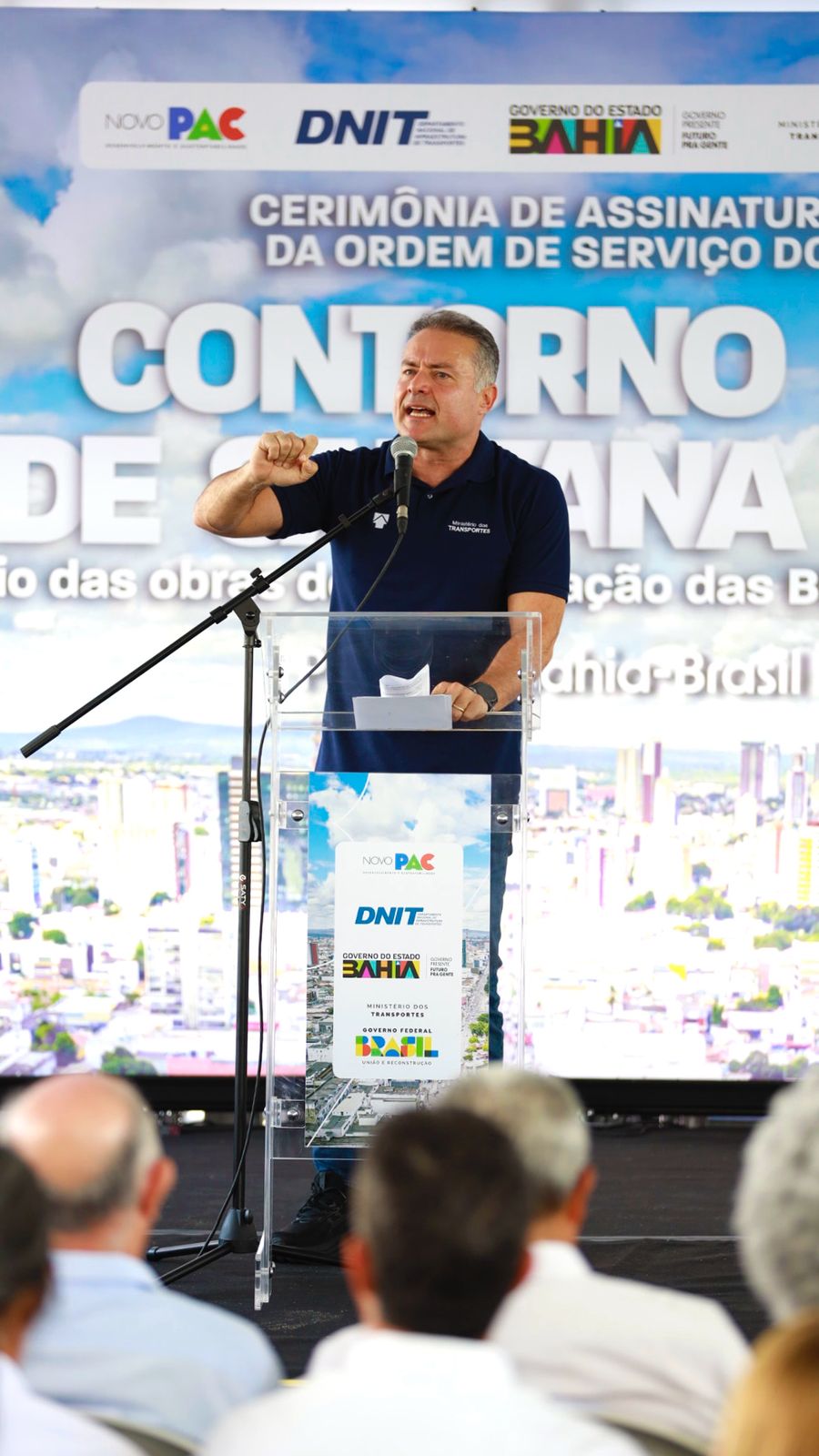 Deputada Cláudia Oliveira cobra soluções para a ponte sobre o Rio Jequitinhonha em encontro com o ministro dos Transportes 5