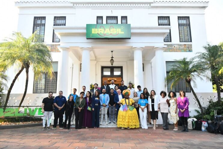 WhatsApp Image 2025-05-23 at 09.47.27 (2) Porto Seguro fortalece presença internacional e avança em parcerias estratégicas na América do Sul 16