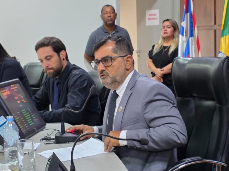 Reajuste dos servidores do Executivo e do Legislativo será votado nesta terça-feira, na Câmara de Eunápolis 4