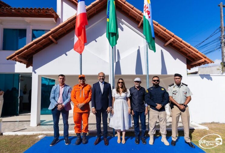 Eunápolis realiza ato cívico de hasteamento das bandeiras em comemoração aos 37 anos de emancipação. 56