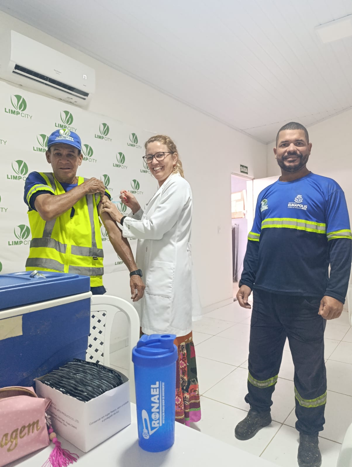 Prefeitura de Eunápolis promove Semana do Gari com ações de saúde e festa em homenagem aos profissionais que cuidam da limpeza da cidade 5