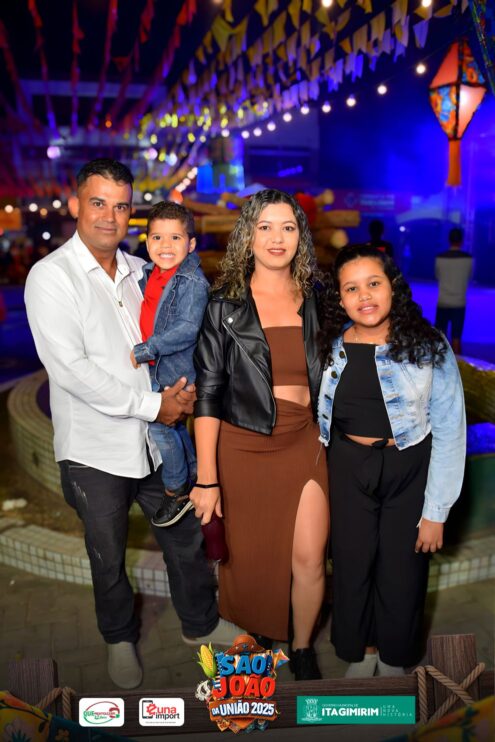 Abertura do São João da União 2025 em Itagimirim é marcada por muita música e animação 38