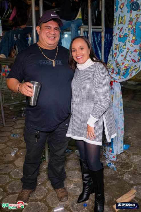 Neto Leite e Cris Mel animam a segunda noite do São João de Jacareci 2025 40