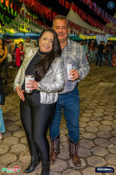 Neto Leite e Cris Mel animam a segunda noite do São João de Jacareci 2025 55