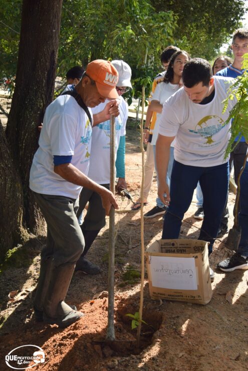 Prefeitura de Eunápolis celebra Dia Mundial do Meio Ambiente com ações educativas e plantio de árvores no parque Gravatá 167
