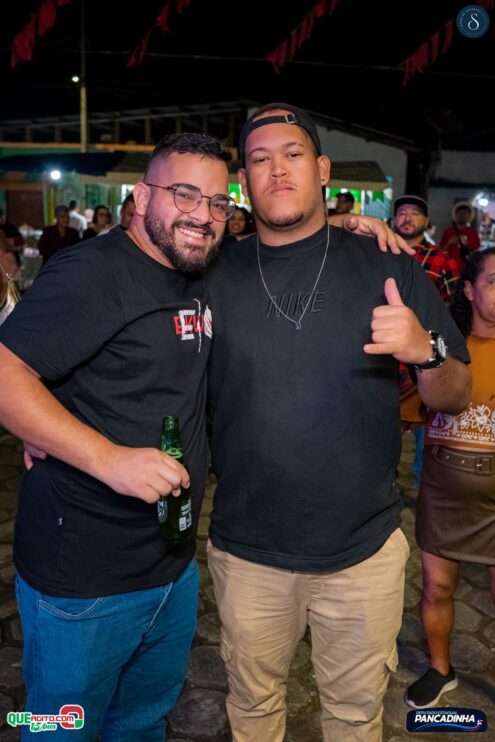 Neto Leite e Cris Mel animam a segunda noite do São João de Jacareci 2025 220