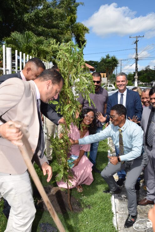 Câmara comemora Dia Mundial do Meio Ambiente com plantio de mudas 15