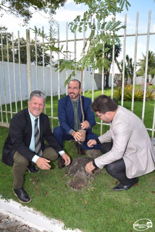 Câmara comemora Dia Mundial do Meio Ambiente com plantio de mudas 51