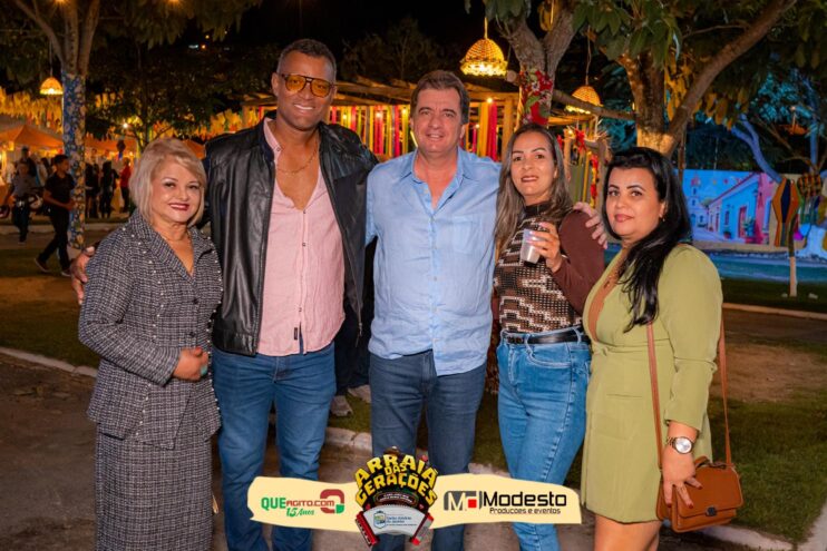 Júlio Nascimento encerra o Arraiá das Gerações com chave de ouro em Santo Antônio do Jacinto-MG 104