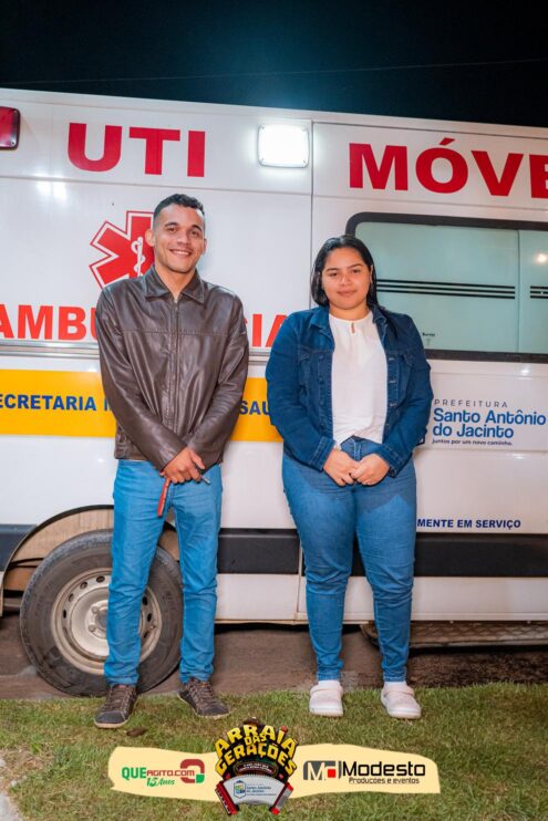 Júlio Nascimento encerra o Arraiá das Gerações com chave de ouro em Santo Antônio do Jacinto-MG 114