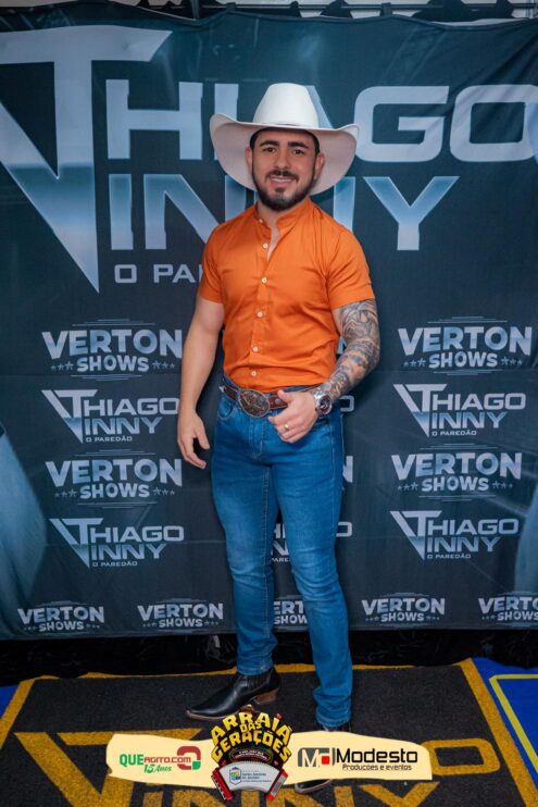 Júlio Nascimento encerra o Arraiá das Gerações com chave de ouro em Santo Antônio do Jacinto-MG 153