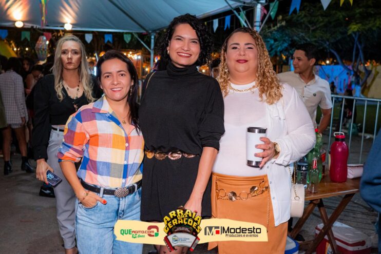 Júlio Nascimento encerra o Arraiá das Gerações com chave de ouro em Santo Antônio do Jacinto-MG 166